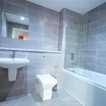 Rent 2 bedroom flat in Salford