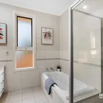 Rent 2 bedroom apartment in Doncaster East