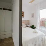 Rent a room of 220 m² in Barcelona