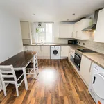 Rent 6 bedroom house in Leeds