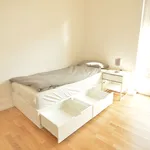 Miete 3 Schlafzimmer wohnung von 75 m² in Frankfurt am Main