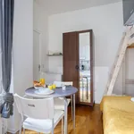 Rent 1 bedroom apartment of 17 m² in Paris