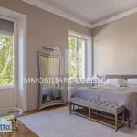 Rent 6 bedroom apartment of 215 m² in Rome