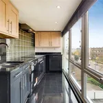 Rent 3 bedroom flat in London