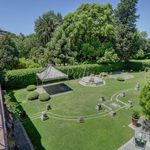 Rent 5 bedroom house of 980 m² in Rome