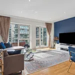 Rent 2 bedroom flat of 69 m² in London