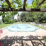 Rent 10 bedroom house of 320 m² in Todi