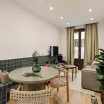 Rent 4 bedroom apartment of 57 m² in Barcelona