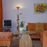 Rent 3 bedroom apartment of 60 m² in Berlin