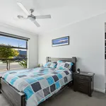 Rent 4 bedroom house in  Fraser Rise VIC 3336                        