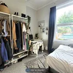 Rent 2 bedroom flat in Bristol