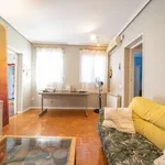 Rent a room of 150 m² in madrid