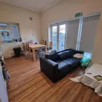 Rent 4 bedroom flat in Cardiff
