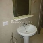 3-room flat excellent condition, fourth floor, Piscina, Legnano