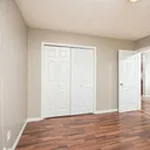 Appartement de 602 m² avec 1 chambre(s) en location à Edmonton