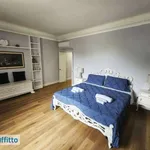 Rent 2 bedroom apartment of 120 m² in Genoa