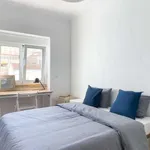 Rent a room in lisbon