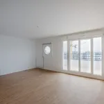 Rent 3 bedroom apartment of 64 m² in Clamart