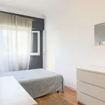 Rent a room in lisbon