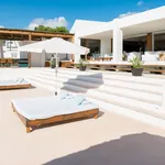 Rent 5 bedroom house in Ibiza