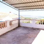 AGRADABLE VILLA EN OLIVA