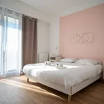 Rent 2 bedroom apartment of 48 m² in Nice