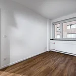 Rent 1 bedroom apartment of 82 m² in Dusseldorf