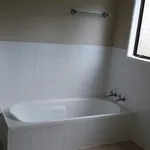 Rent 3 bedroom house in Ōtara-Papatoetoe