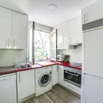 Rent 3 bedroom apartment in Madrid