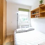 Rent 1 bedroom apartment in Earls Court