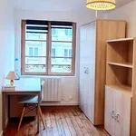 Appartement de 109 m² avec 5 chambre(s) en location à Saint-Étienne