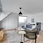 Rent 2 bedroom apartment of 1615 m² in Vienna