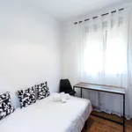 Rent a room of 99 m² in madrid