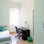 Rent a room of 95 m² in milan