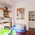 Rent 3 bedroom apartment of 90 m² in Roma