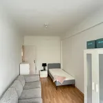 Rent 3 bedroom apartment in Lisbon