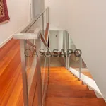 Rent 4 bedroom house of 191 m² in Porto