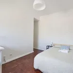 Rent a room in lisbon