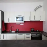 Pronajměte si 2 ložnic/e byt o rozloze 80 m² v Prague