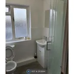 Rent 3 bedroom flat in East Of England