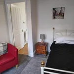 Rent 1 bedroom house in Reigate and Banstead