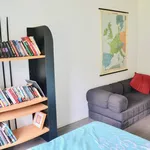 Huur 1 slaapkamer appartement van 70 m² in Den Haag