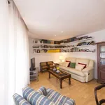 Rent a room of 120 m² in madrid