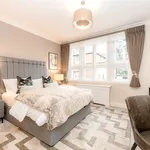 Rent 2 bedroom apartment of 95 m² in London