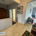 Rent 3 bedroom apartment of 85 m² in Genoa