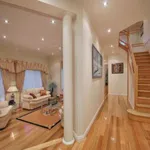 Rent 5 bedroom house in  GLEN WAVERLEY
 