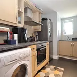 Rent 2 bedroom flat in Woking