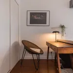 Rent 3 bedroom apartment of 181 m² in Lisbon