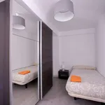 Rent a room of 100 m² in valencia