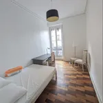 Appartement de 130 m² avec 5 chambre(s) en location à Grenoble